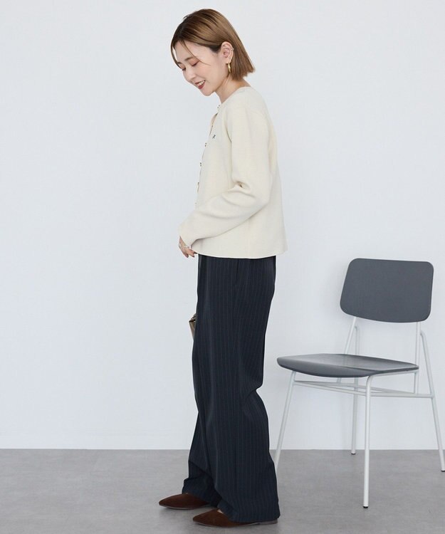 AMERICAN HOLIC ワンポイントロゴクルーカーディガン Ivory