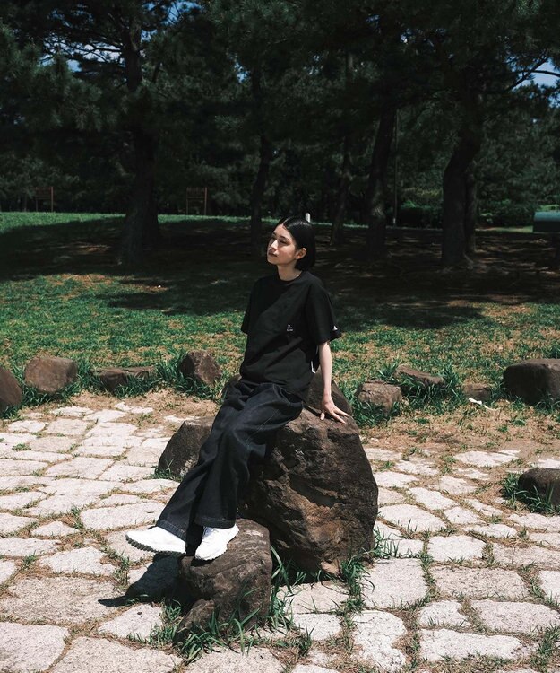 SHARE PARK LADIES 【UVカット・吸水速乾・ストレッチ・軽量 】バックプリントポケットTシャツ（S・Mサイズ） ブラック系