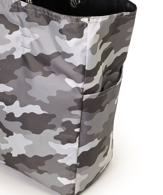 LeSportsac LARGE 2 WAY TOTE/2ウェイブラック/グレーカモ 2ウェイブラック/グレーカモ