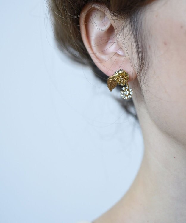 monshiro 【スワロフスキー】アリウムプチ ピアス ホワイト×ゴールド