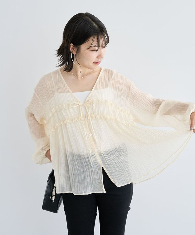 Green Parks Ｖネックフリルシアープリーツブラウス Off White