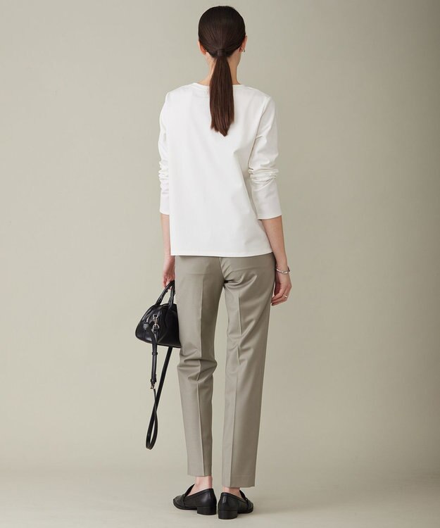 ICB 【洗える】シャイニースムース ドレープフリルカットソー オフホワイト系