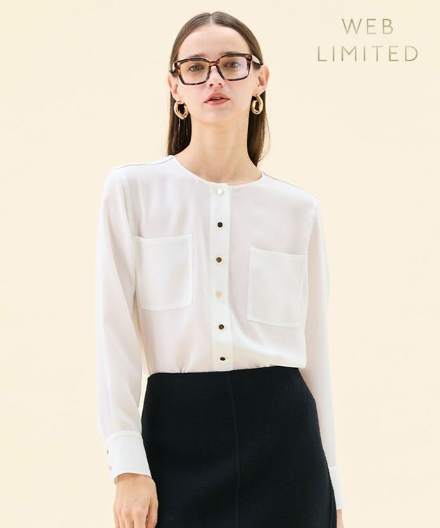 BEIGE， 【WEB限定・洗える】CLARION / ゴールド釦クルーネックブラウス White