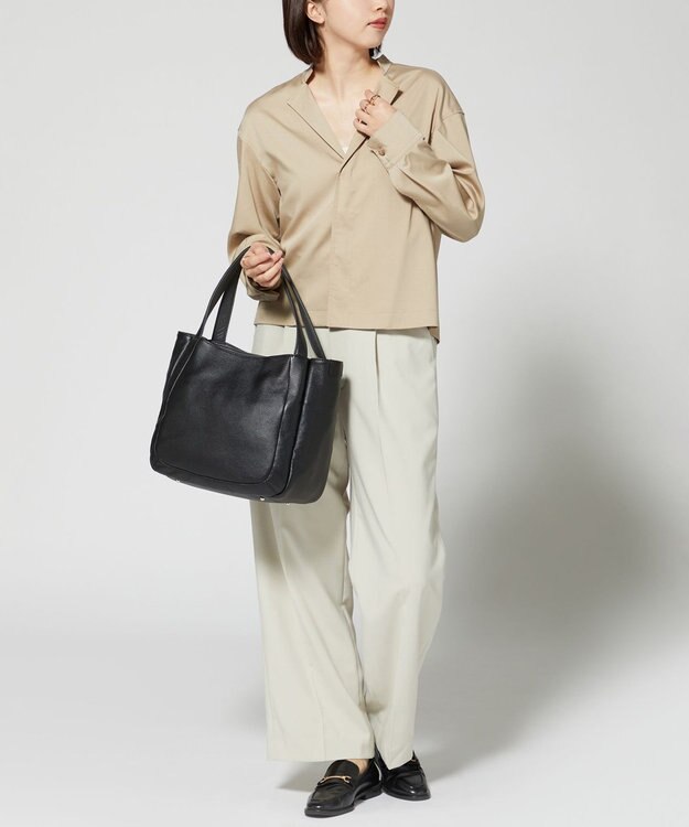 Y'SACCS シュリンクレザートート Mサイズ ブラック