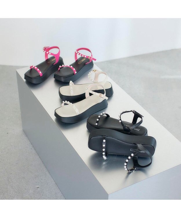 MODE ET JACOMO <noyau>パールデザイン厚底スポーツサンダル ブラック