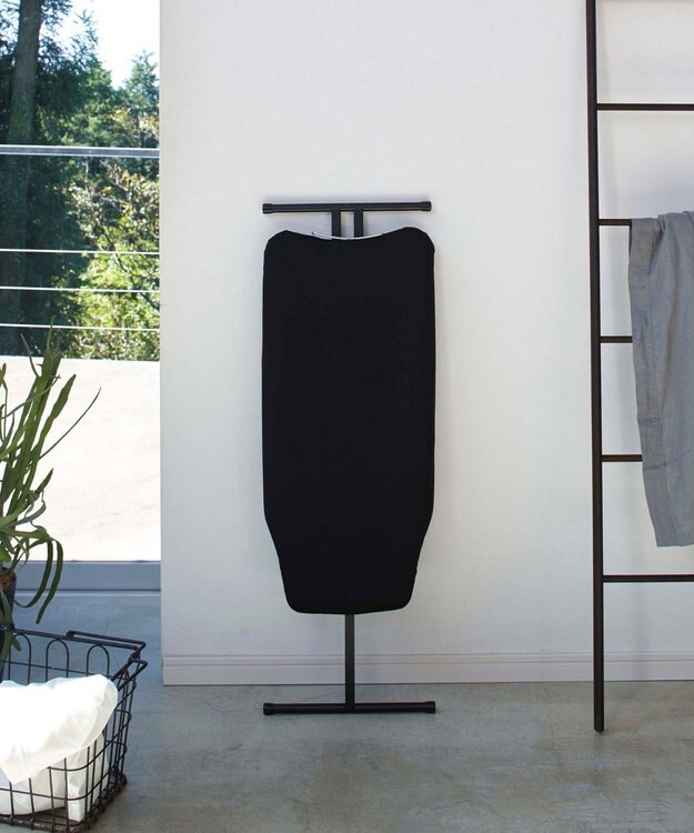 tower 軽量スタンド式アイロン台 タワー ブラック ブラック