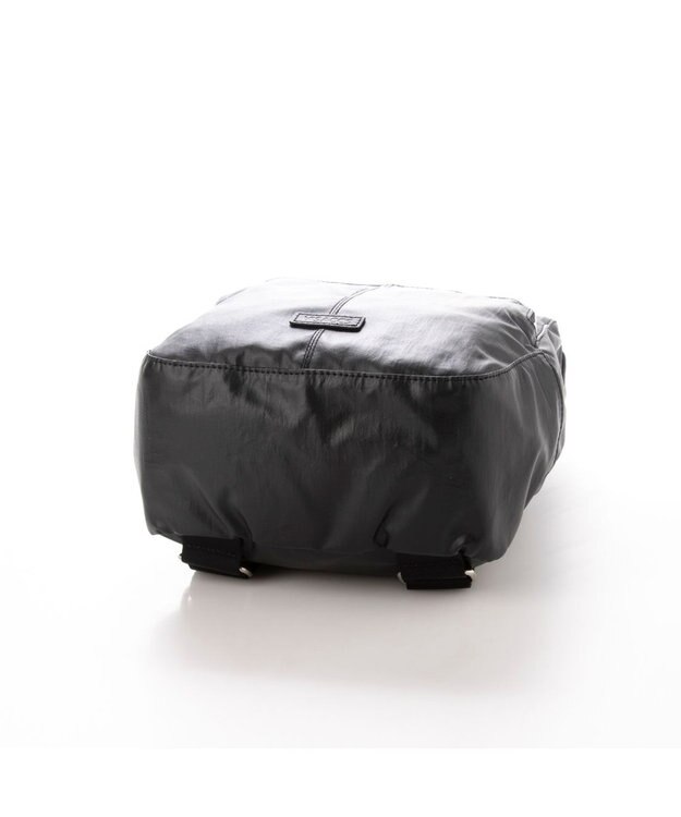 Y'SACCS コーティングナイロンリュック ブラック