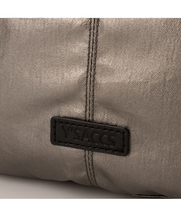 Y'SACCS コーティングナイロンリュック ガンメタリック