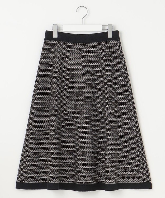 自由区 【WEB限定カラーあり・洗える】リバーシブルニット セットアップ(プルオーバー×フレアスカート) ブラック×グレージュ