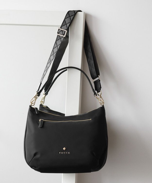 TOCCA CUSHION SILHOUETTE NYLON BAG マルチWAY バッグ ブラック系