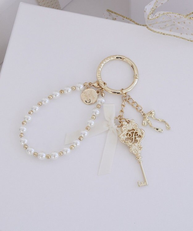 Maison de FLEUR キーリボンパール2Wayチャーム Ivory