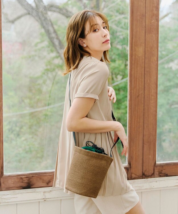 Tiaclasse シリンダーかごショルダーバッグ キャメル