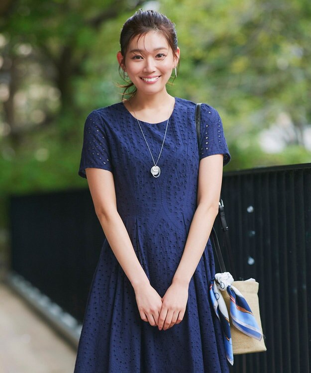 Tiaclasse シリンダーかごショルダーバッグ ベージュ