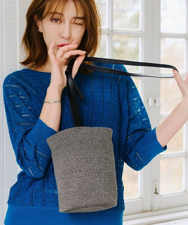 Tiaclasse シリンダーかごショルダーバッグ チャコールグレー