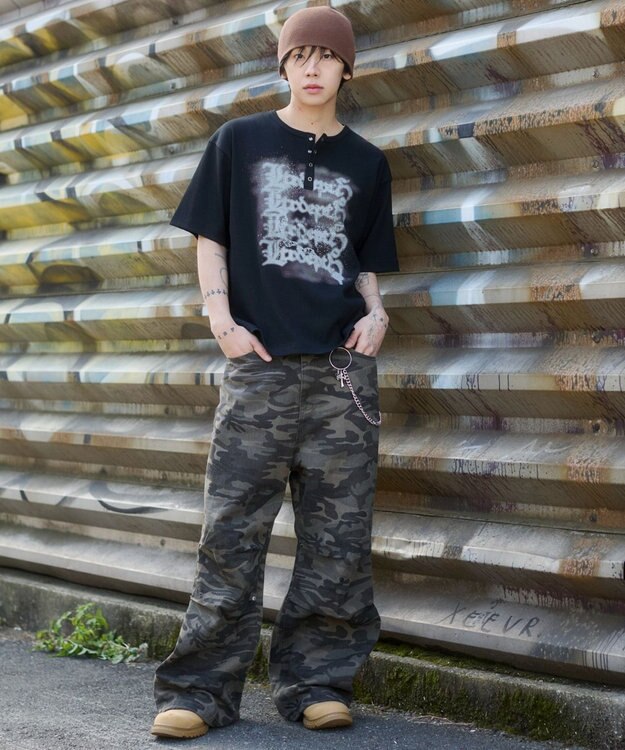 WEGO 【ユニセックス着用ITEM】グラフィックヘンリーネックT（SS） ブラック