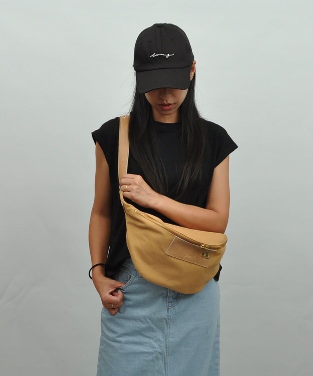 UNBILLION Otias 8号キャンバスシュリンクレザーウエストボディ ベージュ