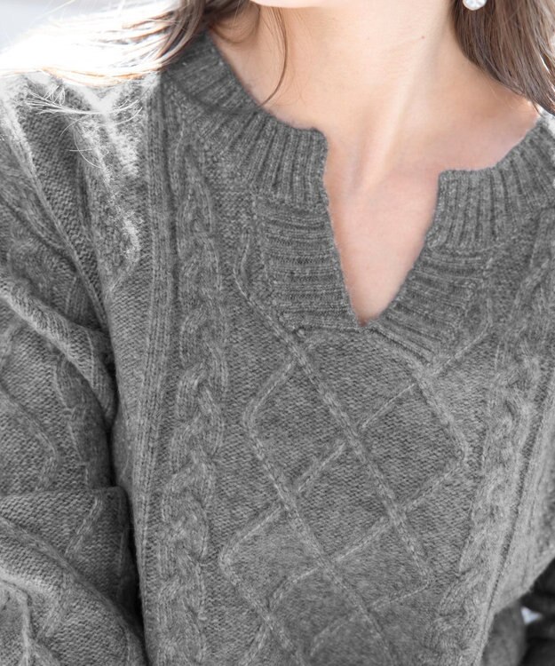 Tiaclasse L 【洗える】アラン柄キーネックニットトップス チャコールグレー