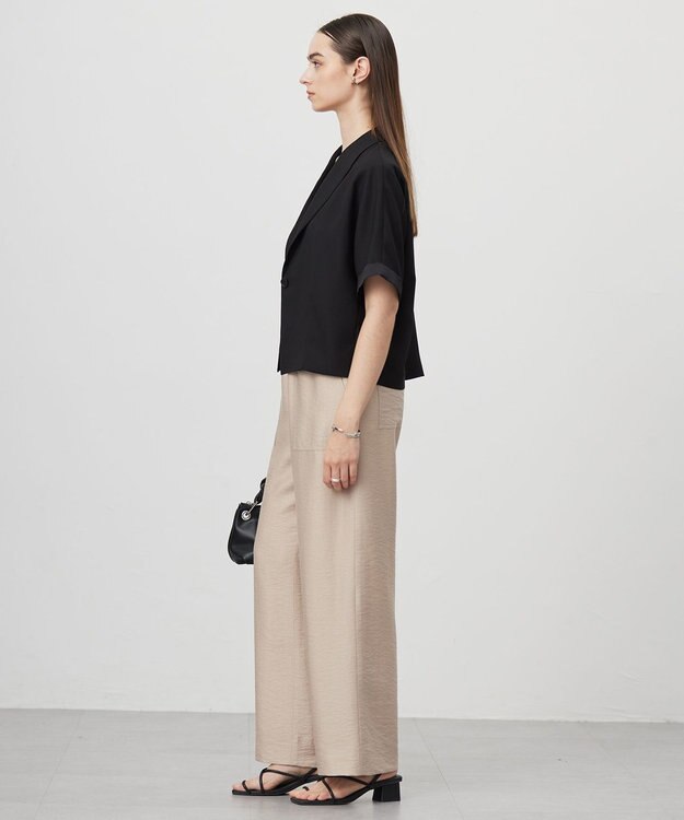 ICB 【UVケア・接触冷感・速乾・防シワ・洗える】 FluidBackSatin クロップドジャケット ブラック系