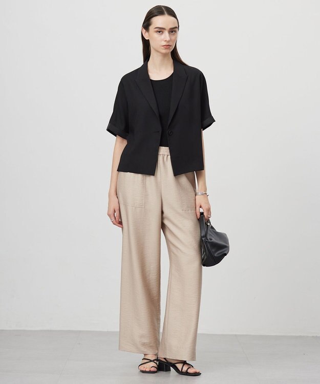 ICB 【UVケア・接触冷感・速乾・防シワ・洗える】 FluidBackSatin クロップドジャケット ブラック系