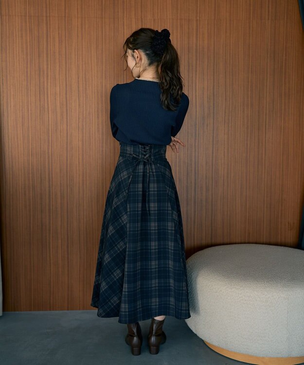 earth music&ecology バックレースアップチェックスカート Navy