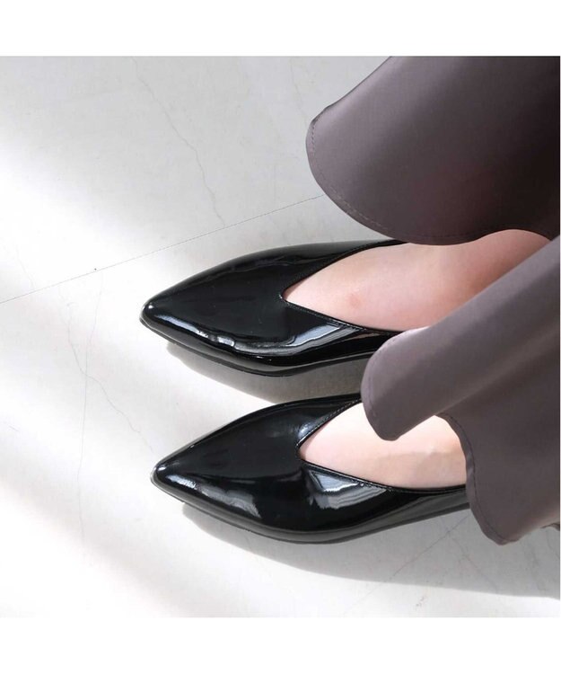 Pointer 日本製 本革 生活防水機能付きVカットパンプス ブラック(エナメル)