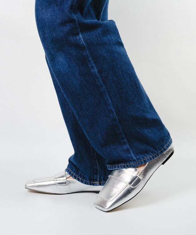 STEVE MADDEN MONARC スクエアトゥフラットローファー シルバー