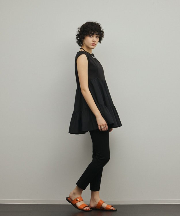 GRACE CONTINENTAL フレア切替カットトップ ブラック
