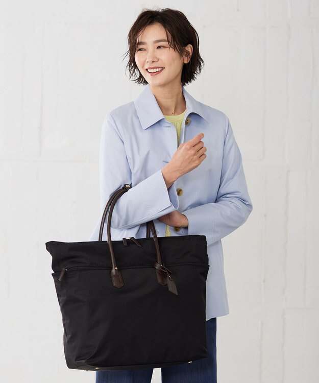 J.PRESS LADIES 【WEB限定・A4サイズ収納可】 ナイロントラベル トート バッグ ブラック系