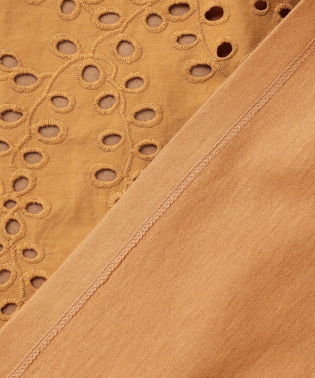 23区 【先行予約】カットワークエンブロイダリー スカラップヘム トップス キャメル系