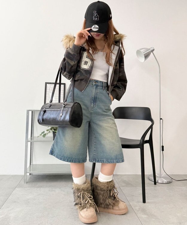 WEGO キラキラチャーム付きドラムボストンバッグ ブラックその他