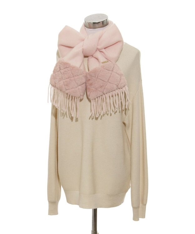 MOONBAT 【WEB限定】フルラ (FURLA)エコファー付きマフラー 無地×キルト風 ウールマフラー ロゴプレート付き ペールピンク