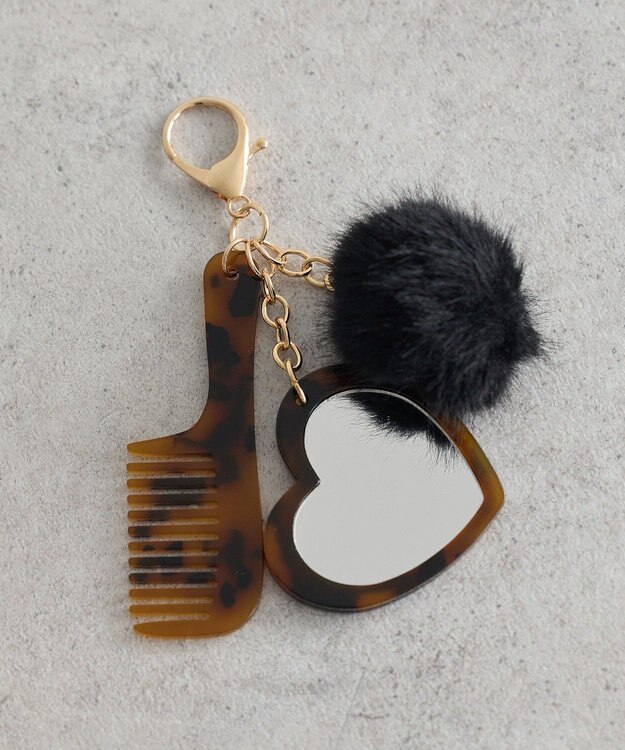 earth music&ecology ファーポンポン＋べっ甲柄ミラー付きチャーム Black