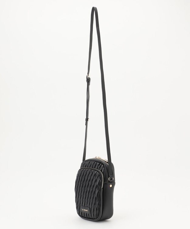 LA BAGAGERIE ランダムプリーツショルダーバッグ タテ ブラック