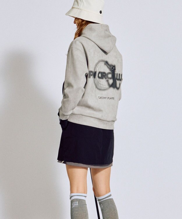PW CIRCULUS 2025 NEW！【手洗い洗濯可】【WOMEN】キャットグラフィック スエードライク デタッチャブルフーディ ゴルフウェア レディース グレー系