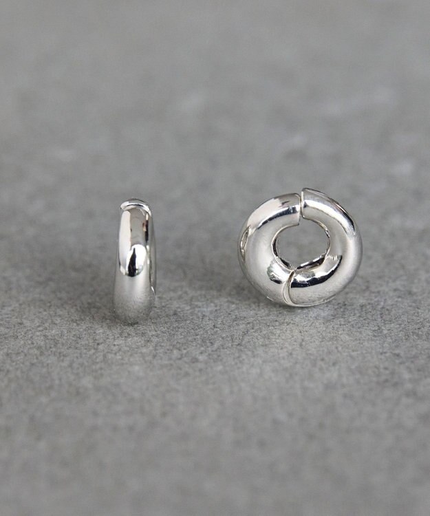 Phoebe 【金属アレルギー対応】シンプルフープスナップイヤリング　シルバー シルバー