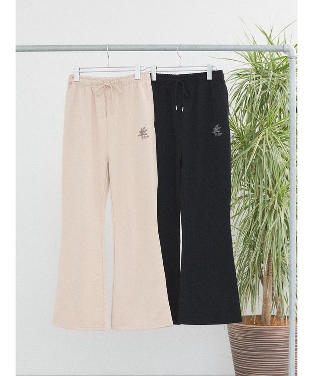 Green Parks ｍｅ　Ｊａｎｅ／フレアカットパンツ Beige