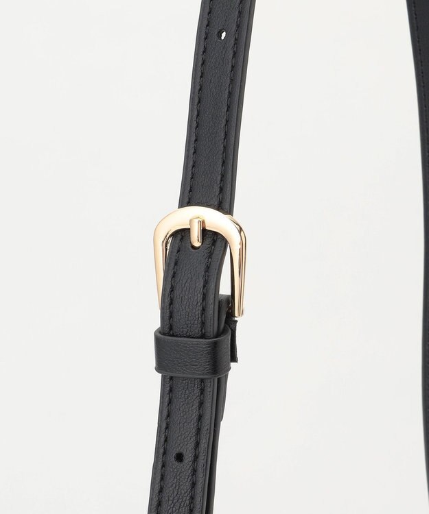 LA BAGAGERIE ランダムプリーツショルダーバッグ タテ ブラック