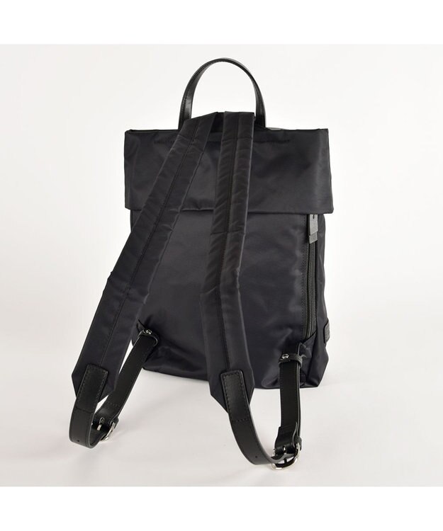 Y'SACCS リサイクルナイロン×カウレザー ラップリュック　Sサイズ ブラック