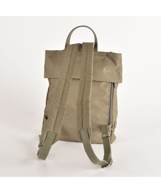 Y'SACCS リサイクルナイロン×カウレザー ラップリュック　Sサイズ グレージュ