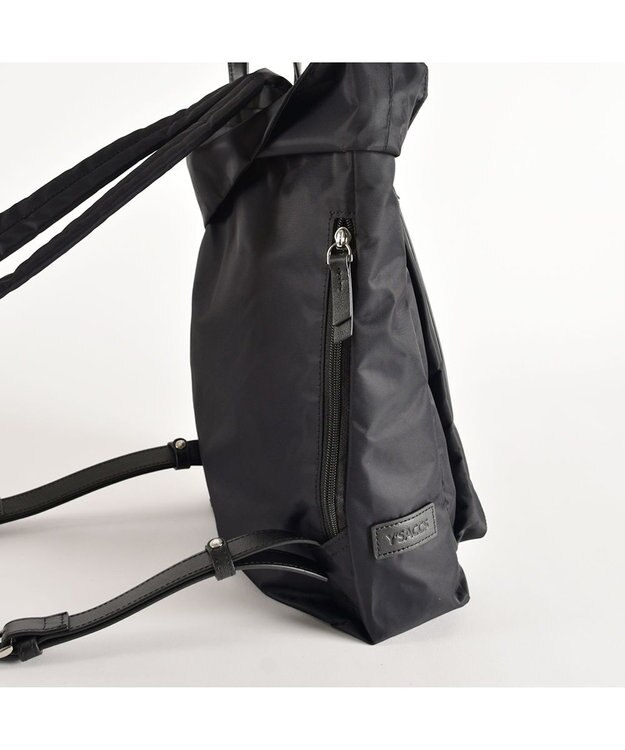 Y'SACCS リサイクルナイロン×カウレザー ラップリュック　Sサイズ ブラック