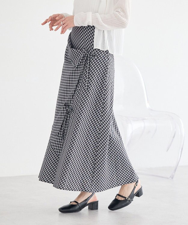 earth music&ecology ランダムキリカエラップスカート Check Black