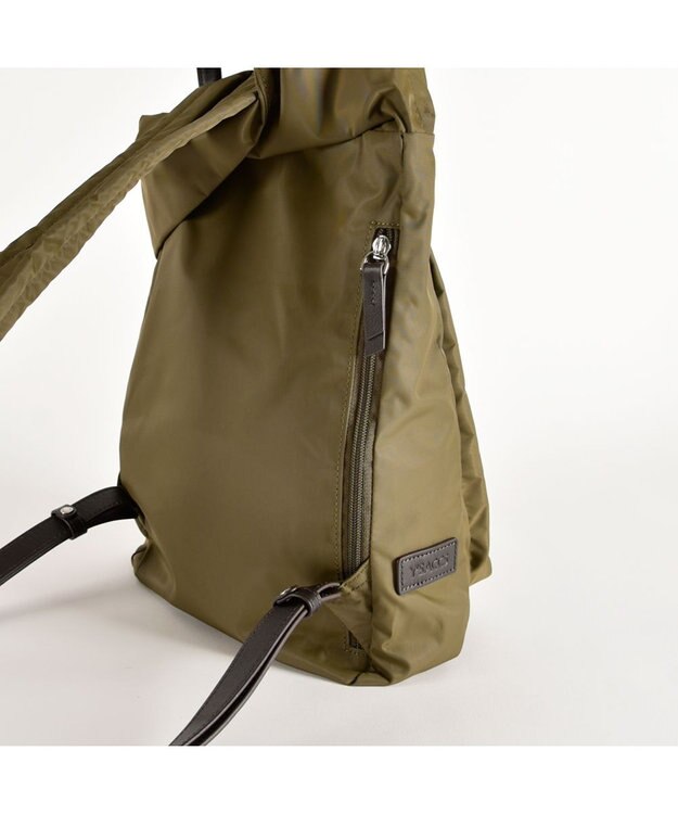 Y'SACCS リサイクルナイロン×カウレザー ラップリュック　Sサイズ カーキ