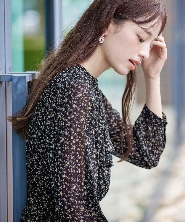 Tiaclasse 【新色追加・洗える】花柄フリルドレープワンピース ブラック