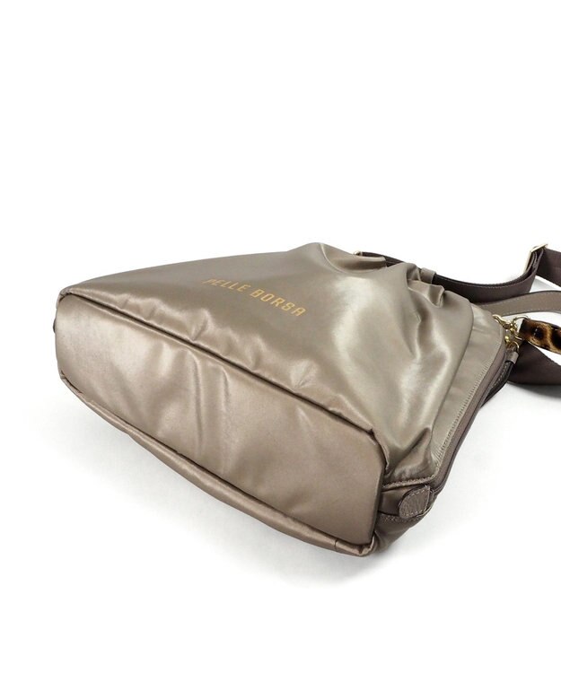 PELLE BORSA ミドルサイズショルダー W Face 4658 チアーズ トープ