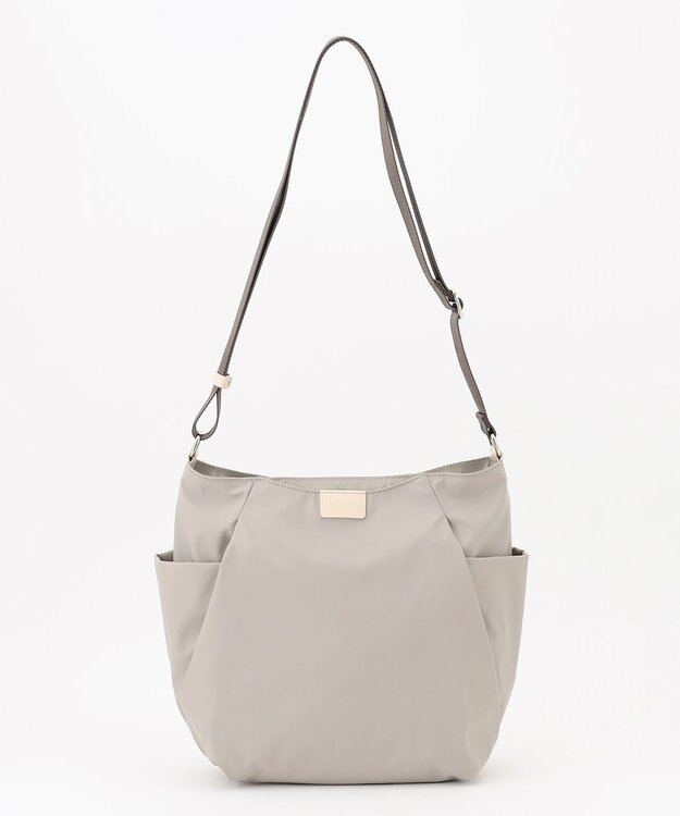 Y'SACCS 【ナイロンタフタ】トラベルショルダー グレージュ