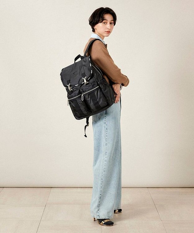 MODERN FLAP BACKPACK2/ブラックC / LeSportsac | ファッション通販 MODERN FLAP BACKPACK2/ブラックC / LeSportsac | ファッション通販