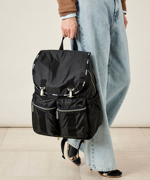 LeSportsac MODERN FLAP BACKPACK2/ブラックC ブラックC