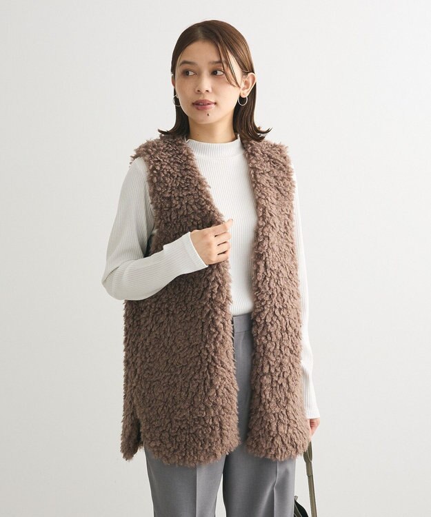 Green Parks シープライクファーベスト Gray Beige