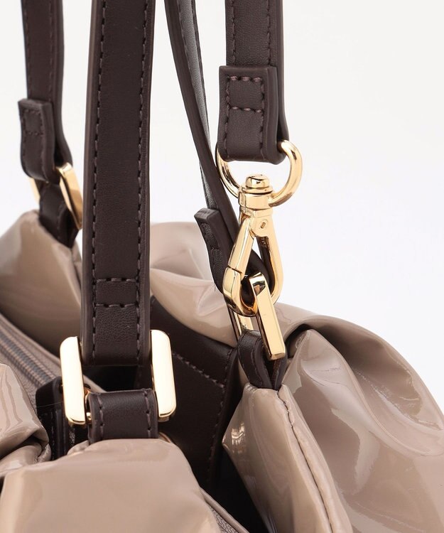 LA BAGAGERIE ソフトエナメル2WAYハンドバッグ Mサイズ グレージュ