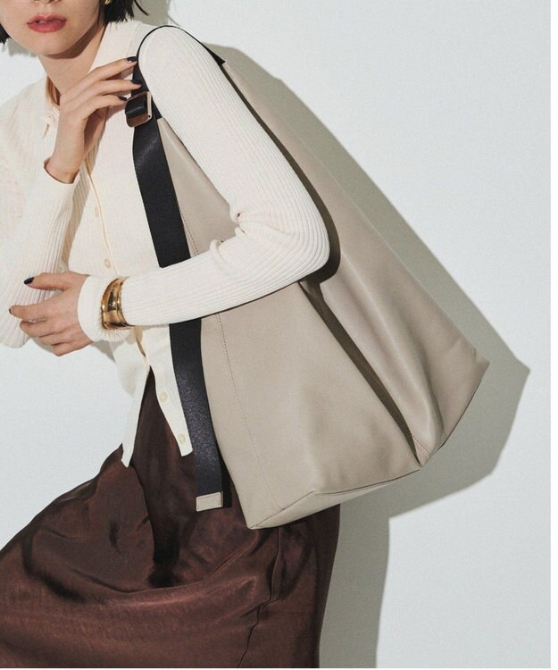 russet 《A4サイズ収納可能》レザーホーボーバッグ L(CE-1654) GrayBeige